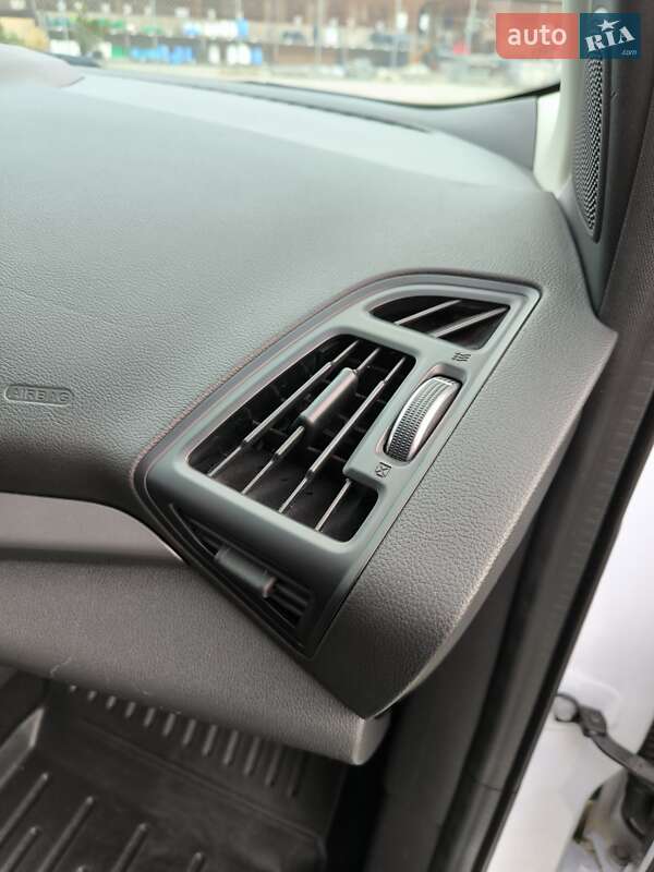 Позашляховик / Кросовер Ford Kuga 2016 в Вінниці фото 96 Позашляховик / Кросовер Ford Kuga 2016 в Вінниці