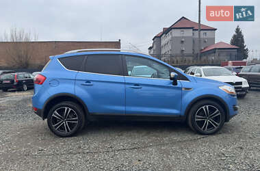 Внедорожник / Кроссовер Ford Kuga 2010 в 