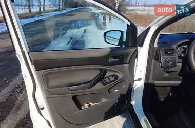 Внедорожник / Кроссовер Ford Kuga 2010 в 