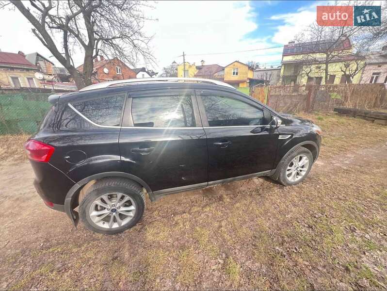 Внедорожник / Кроссовер Ford Kuga 2012 в Львове