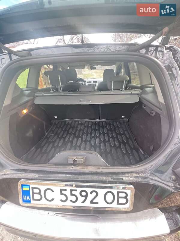 Внедорожник / Кроссовер Ford Kuga 2012 в Львове