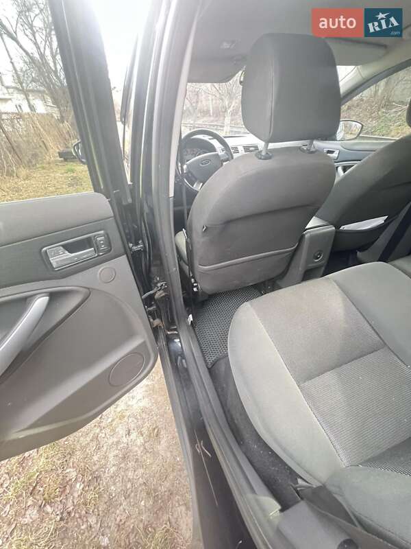 Внедорожник / Кроссовер Ford Kuga 2012 в Львове