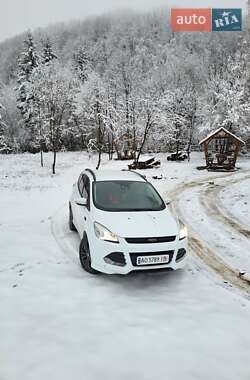 Позашляховик / Кросовер Ford Kuga 2013 в 