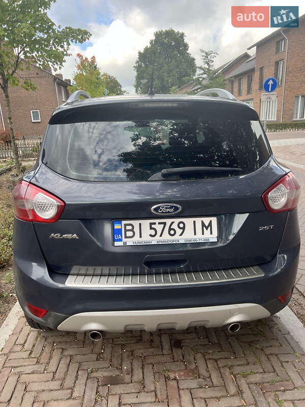 Внедорожник / Кроссовер Ford Kuga 2011 в Харькове