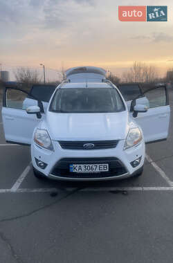 Внедорожник / Кроссовер Ford Kuga 2010 в Киеве