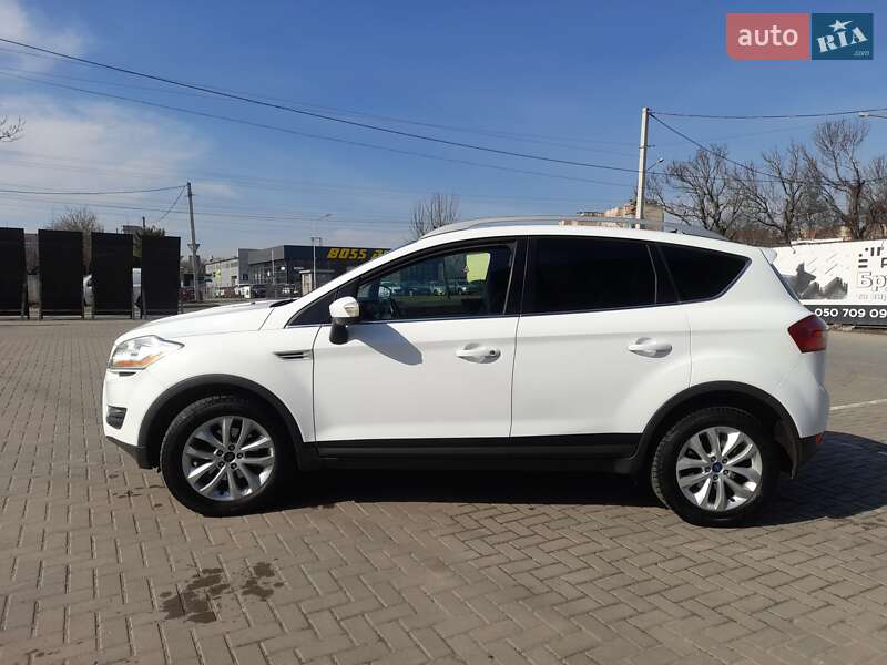 Позашляховик / Кросовер Ford Kuga 2012 в Івано-Франківську
