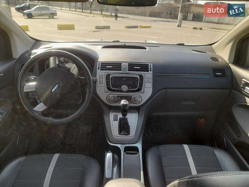 Позашляховик / Кросовер Ford Kuga 2012 в Івано-Франківську