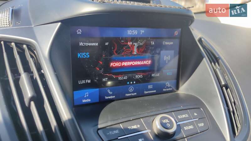 Внедорожник / Кроссовер Ford Kuga 2017 в Смеле