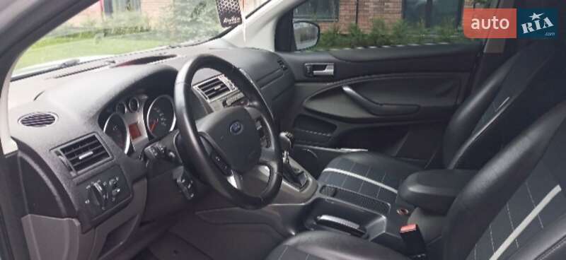 Внедорожник / Кроссовер Ford Kuga 2010 в Ивано-Франковске