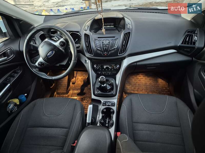 Ford Kuga 2015