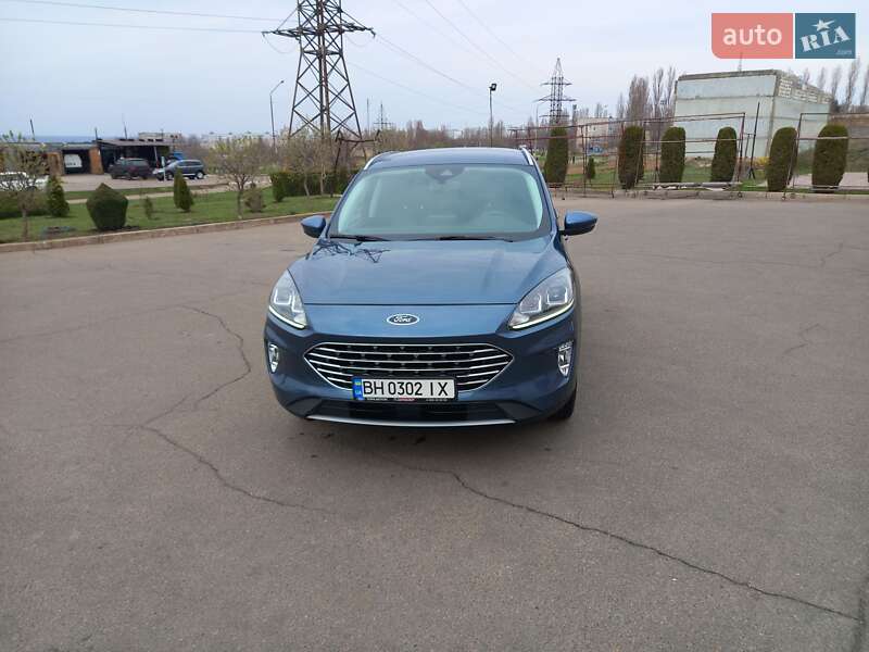 Позашляховик / Кросовер Ford Kuga 2021 в Южноукраїнську