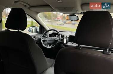 Внедорожник / Кроссовер Ford Kuga 2017 в 