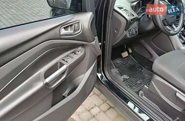 Внедорожник / Кроссовер Ford Kuga 2019 в 