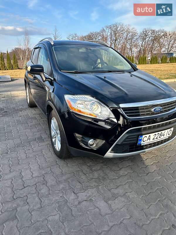 Внедорожник / Кроссовер Ford Kuga 2012 в Черкассах