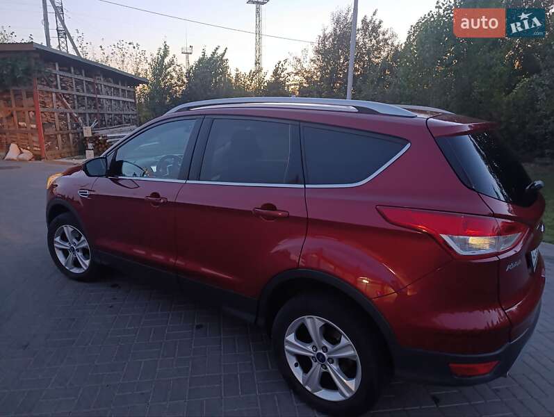 Внедорожник / Кроссовер Ford Kuga 2015 в Нововолынске фото 5 Внедорожник / Кроссовер Ford Kuga 2015 в Нововолынске