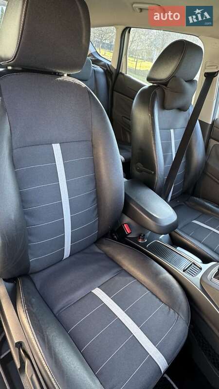 Позашляховик / Кросовер Ford Kuga 2009 в Яворові