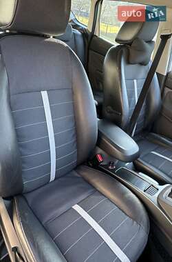 Внедорожник / Кроссовер Ford Kuga 2009 в 
