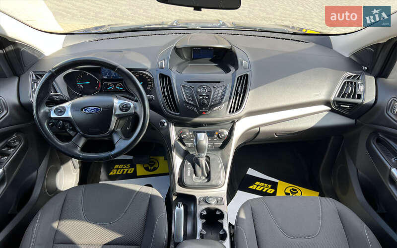 Позашляховик / Кросовер Ford Kuga 2016 в Львові