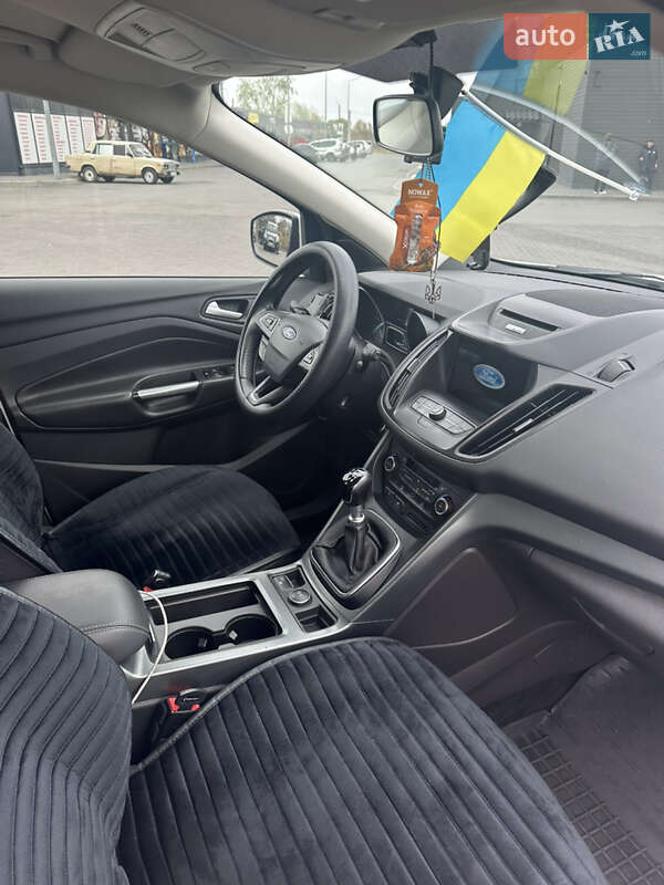 Внедорожник / Кроссовер Ford Kuga 2018 в Днепре