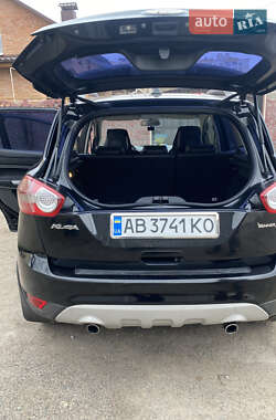 Внедорожник / Кроссовер Ford Kuga 2011 в 