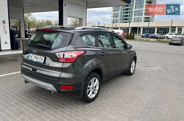 Внедорожник / Кроссовер Ford Kuga 2019 в 