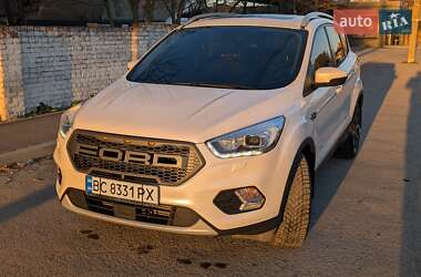Внедорожник / Кроссовер Ford Kuga 2017 в 