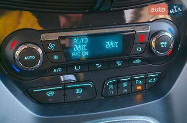 Внедорожник / Кроссовер Ford Kuga 2014 в 