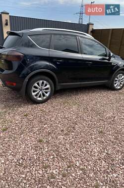 Внедорожник / Кроссовер Ford Kuga 2008 в 