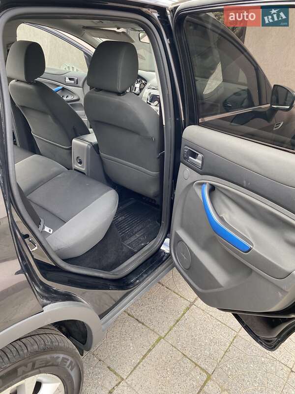 Внедорожник / Кроссовер Ford Kuga 2008 в Вышгороде