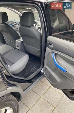 Внедорожник / Кроссовер Ford Kuga 2008 в 