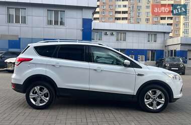 Внедорожник / Кроссовер Ford Kuga 2013 в 