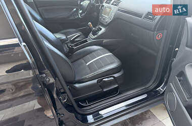 Внедорожник / Кроссовер Ford Kuga 2009 в 