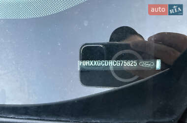 Внедорожник / Кроссовер Ford Kuga 2012 в 
