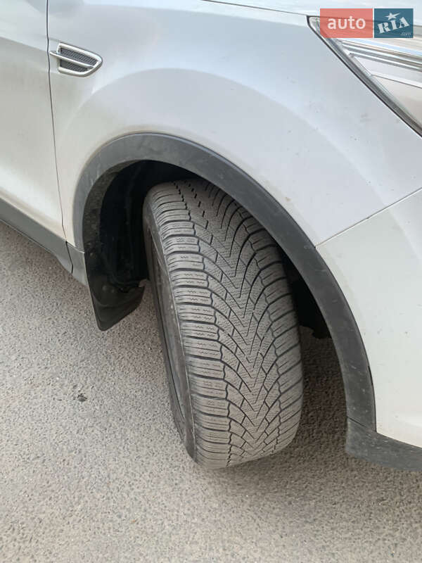 Внедорожник / Кроссовер Ford Kuga 2015 в Днепре