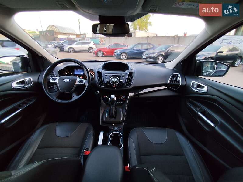 Внедорожник / Кроссовер Ford Kuga 2014 в Чернигове