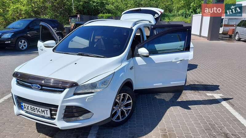 Позашляховик / Кросовер Ford Kuga 2013 в Харкові