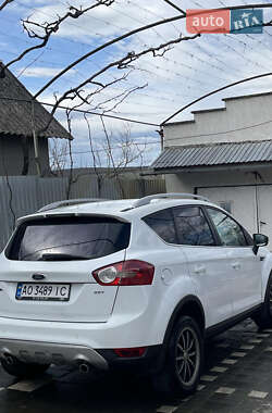 Позашляховик / Кросовер Ford Kuga 2010 в 