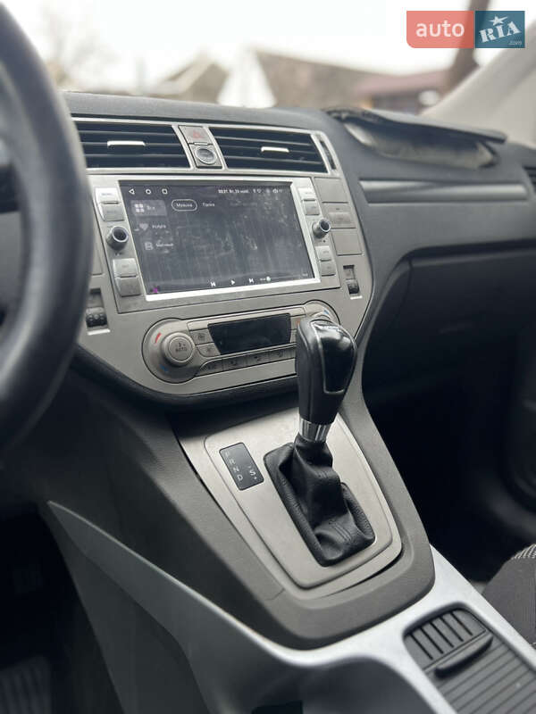 Позашляховик / Кросовер Ford Kuga 2012 в Києві