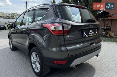Внедорожник / Кроссовер Ford Kuga 2019 в 