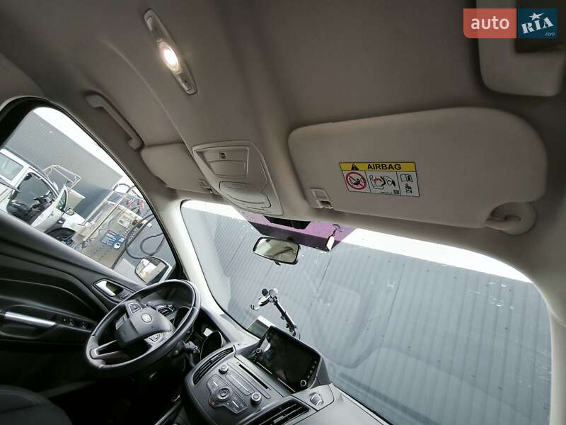 Позашляховик / Кросовер Ford Kuga 2018 в Здолбуніві