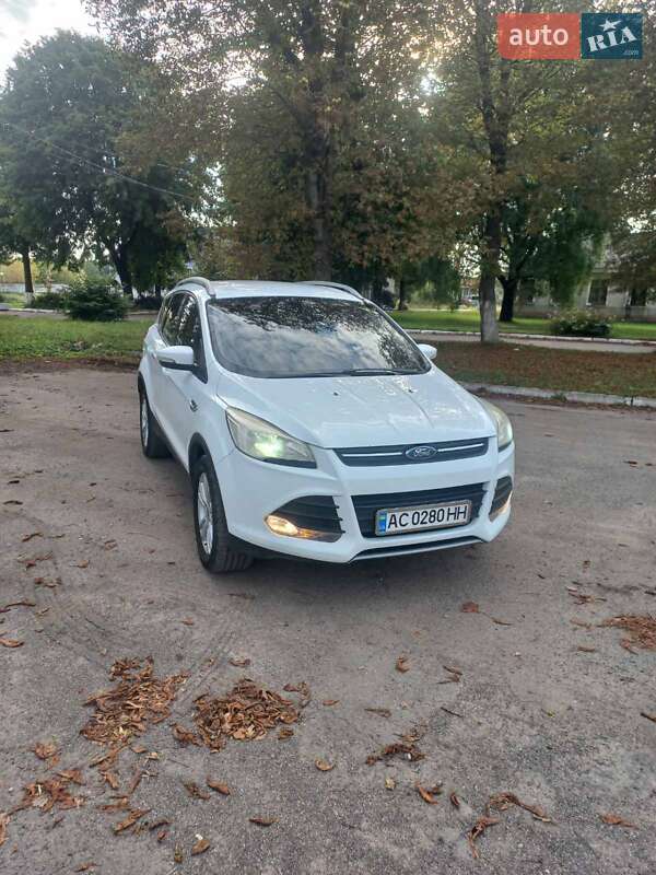Внедорожник / Кроссовер Ford Kuga 2013 в Владимире