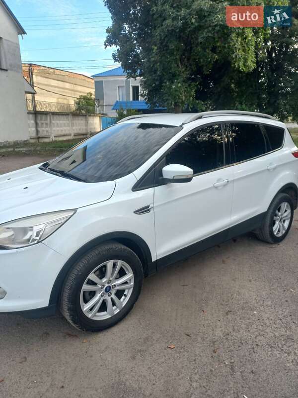 Внедорожник / Кроссовер Ford Kuga 2013 в Владимире