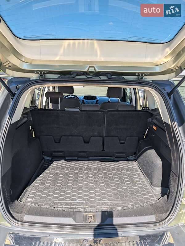 Внедорожник / Кроссовер Ford Kuga 2014 в Мукачево