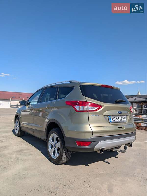 Внедорожник / Кроссовер Ford Kuga 2014 в Мукачево
