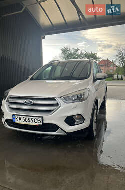 Позашляховик / Кросовер Ford Kuga 2019 в Ужгороді