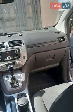 Внедорожник / Кроссовер Ford Kuga 2012 в 