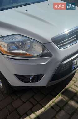Внедорожник / Кроссовер Ford Kuga 2012 в 