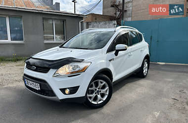 Позашляховик / Кросовер Ford Kuga 2011 в 