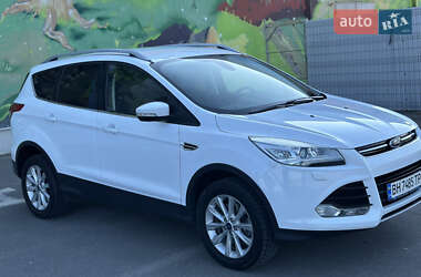 Внедорожник / Кроссовер Ford Kuga 2015 в 