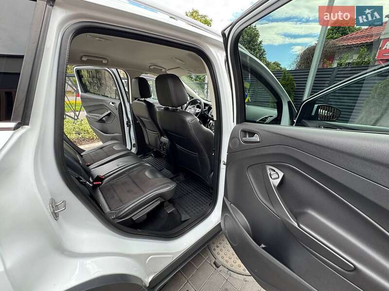 Внедорожник / Кроссовер Ford Kuga 2013 в Черкассах